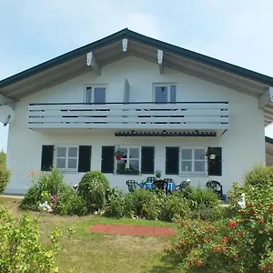 Haus Chiemseeblick Grabenstätt